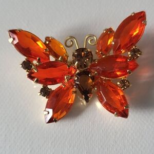 Vintage Juliana Rhinestone Butterfly Brooch Goldtone